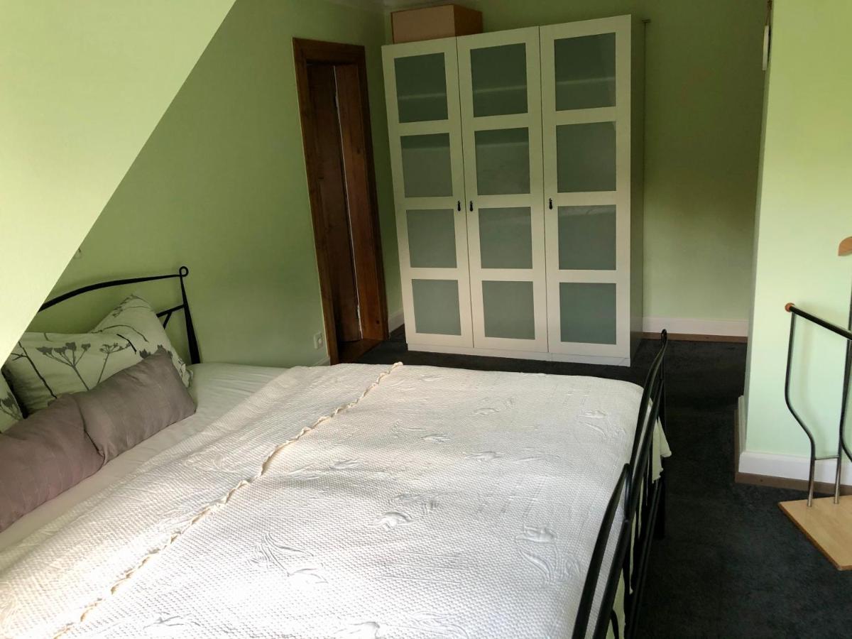 Ferienwohnung Im Gruenen Auf Idyllisch Gelegenen Gutshof Und Doch So Zentral Waldshut-Tiengen Exterior photo